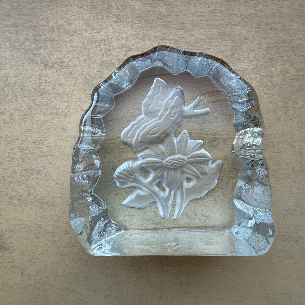 Price Import Crystal Butterfly Flower Paperweight Frosted Glass 4in ReadDescript - Picture 3 of 16